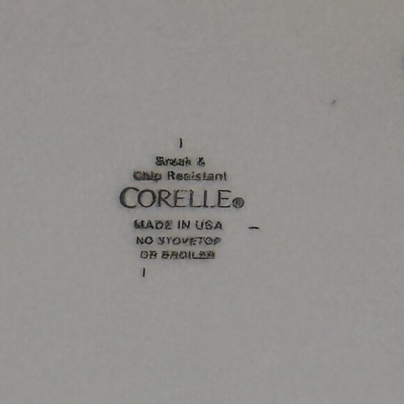 Corelle Blue Hearts Design Dinner Plates 4-Piece Set 10.25" White/Blue FLAW - Picture 3 of 5